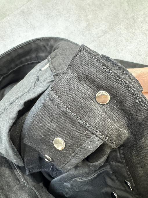 アミリ ミッドライズハイストレッチスリムフィットスキニーデニムパンツ