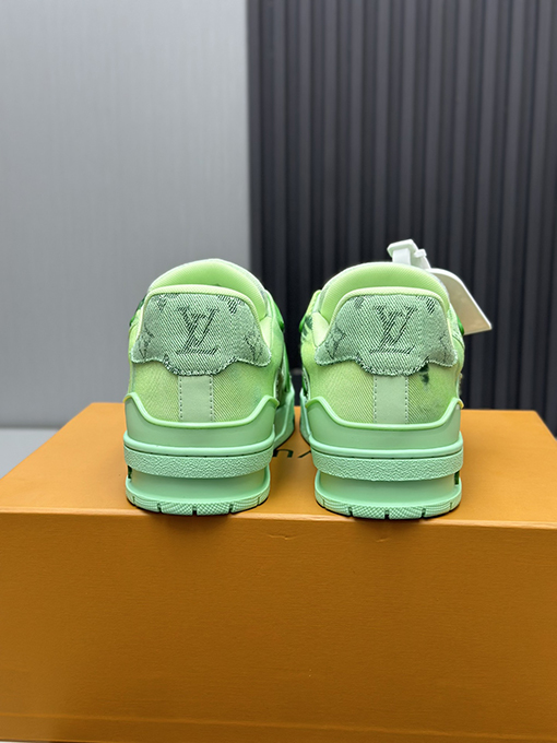 ルイヴィトンスーパーコピー  新しいファッションスポーツシューズ