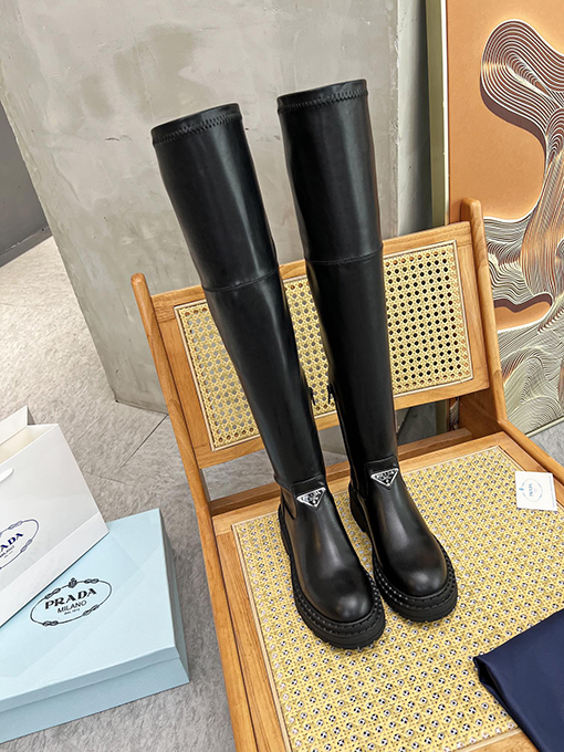 プラダコピー 厚底ポケット三角マークロングシューズ