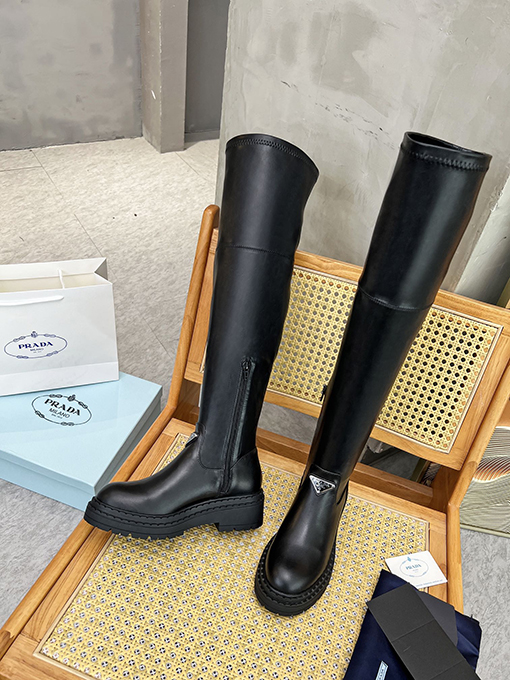 プラダコピー 厚底ポケット三角マークロングシューズ