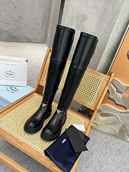 プラダコピー 厚底ポケット三角マークロングシューズ