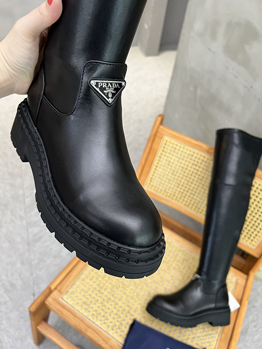 プラダコピー 厚底ポケット三角マークロングシューズ