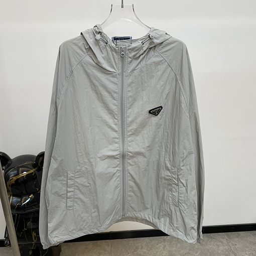 プラダ 新しい二重ファッション日焼け止めコート