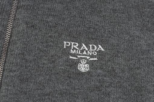 プラダスーパーコピー PRADA 小さな刺繍ニットジャケット