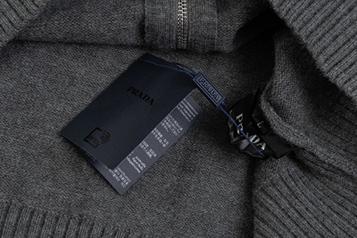 プラダスーパーコピー  PRADA 小さな刺繍ニットジャケット