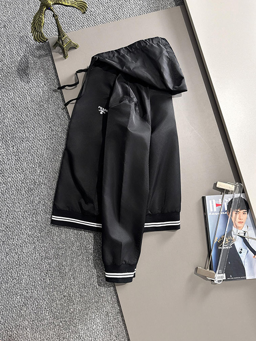プラダコピー 新しいクラシックジップジャケット