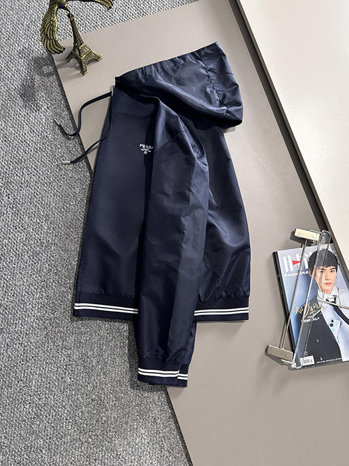 プラダコピー 新しいクラシックジップジャケット