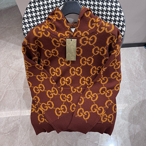グッチコピー  GG ジャカードが輝いているスウェットニット