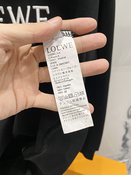 ロエベコピー クラシックな刺繍アルファベットロゴクルーネックパーカー