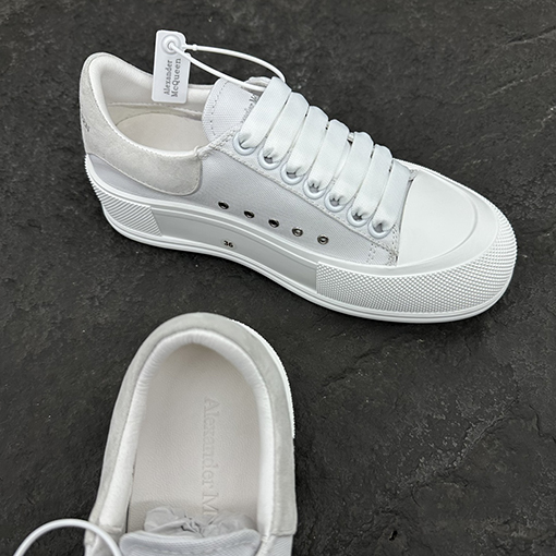 アレキサンダーマックイーン デッキレースアップキャンバスシューズ
