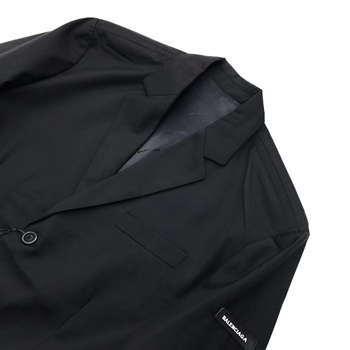 バレンシアガ スリーブロゴデザイン OVERSIZE スーツ