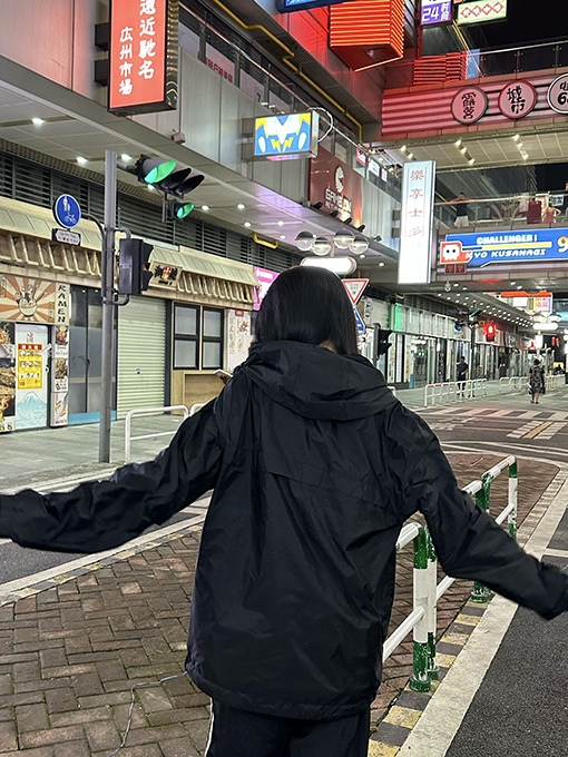 モンクレール 限定ハートスリーブナイロンジャケット