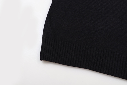 シュプリーム 新しい刺繍文字ロゴクルーネックウールニットセーター