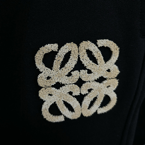 ロエベスーパーコピー 新しい落書き糸刺繍コーナーパンツ