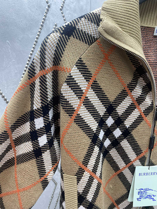 バーバリースーパーコピー  Burberry 新しい軽量ニットジャケット