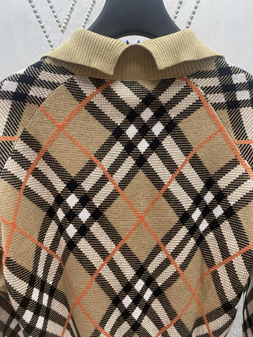 バーバリースーパーコピー  Burberry 新しい軽量ニットジャケット