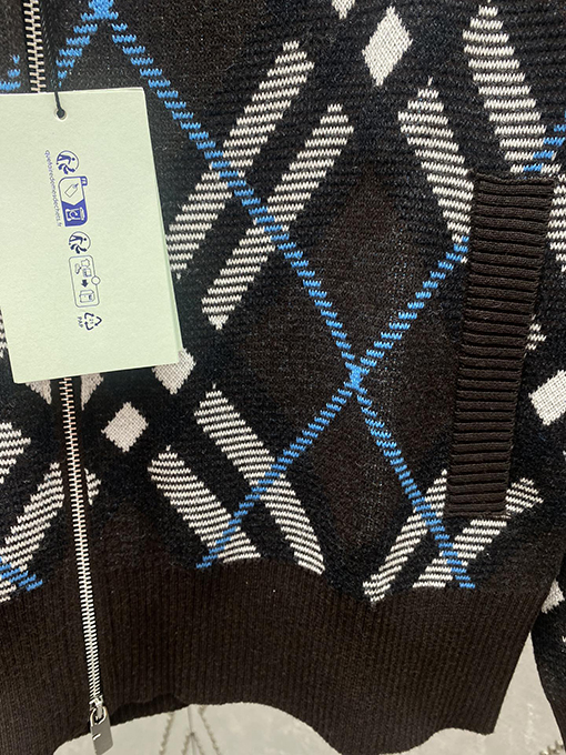 バーバリースーパーコピー  Burberry 新しい軽量ニットジャケット