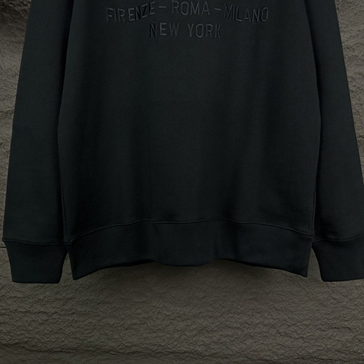 グッチ 新しい万針刺繍文字ラウンドネックパーカー