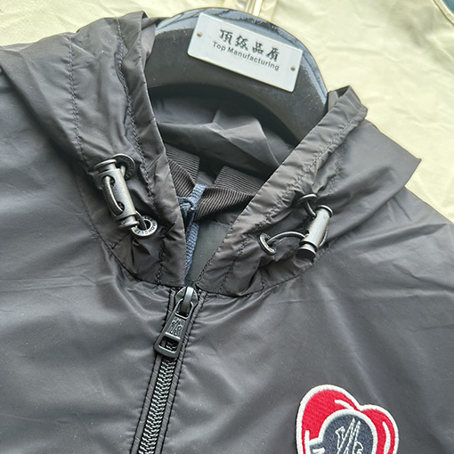 モンクレール バレンタイン限定ジャケット