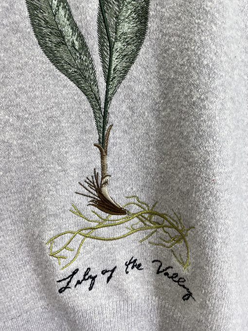 ディオール 美しいスズランの花の刺繍が施されたニット