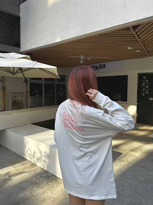 ルイヴィトン 秋冬新作アルファベット柄ロゴプリント長袖Tシャツ