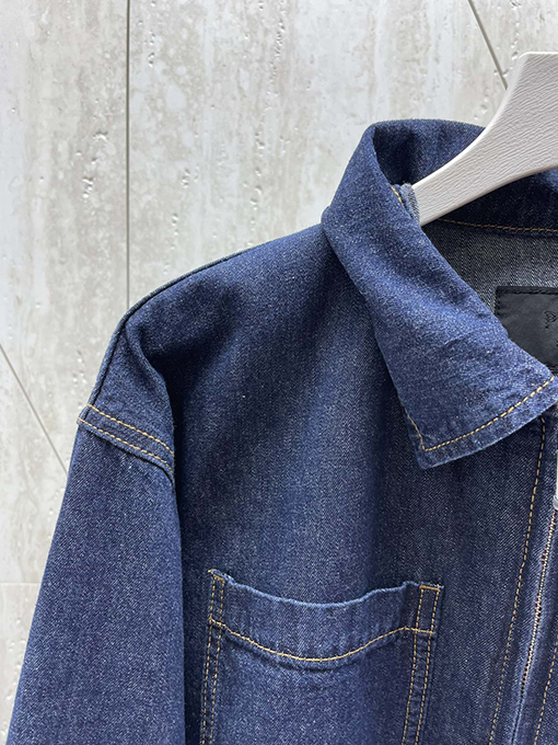 プラダコピー 24Fw 胸の三角マークデニムジャケット