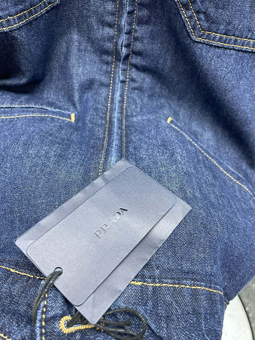 プラダコピー 24Fw 胸の三角マークデニムジャケット