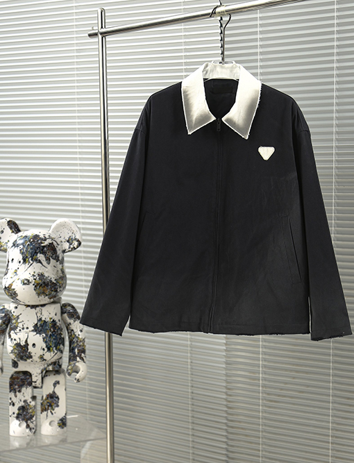 プラダコピー 24 秋冬の新しい古いショートジャケット