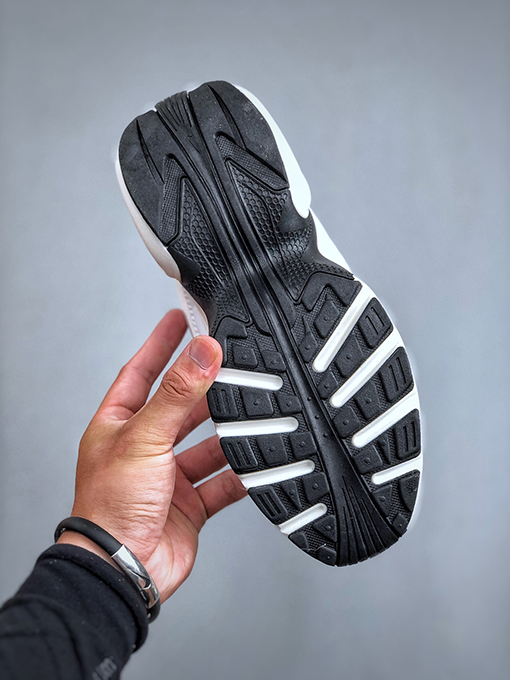 ナイキスーパーコピー  Air MAX PORTALローカットランニングシューズ