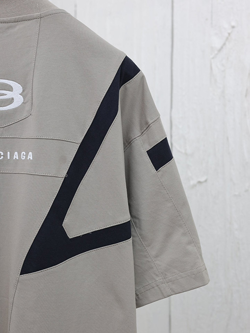 バレンシアガ ショーダブルリングステッチレーシング半袖Tシャツ