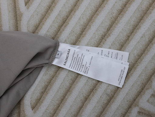 バレンシアガ ショーダブルリングステッチレーシング半袖Tシャツ