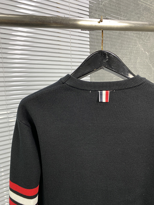 トムブラウン バッター刺繍柄プルオーバーセーター