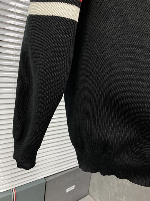 トムブラウン バッター刺繍柄プルオーバーセーター