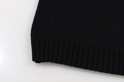 バーバリーコピー フロントTB立体刺繍ビッグロゴ柄セーター