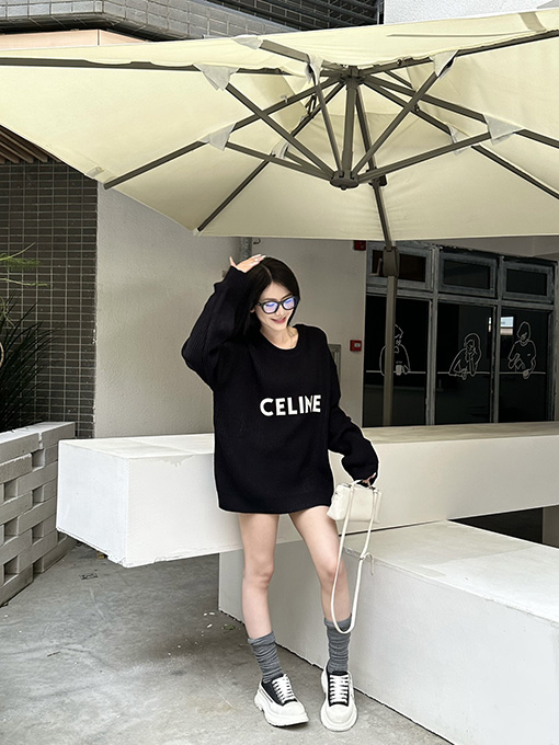 セリーヌスーパーコピー Celine クラシックな胸のラベリングセーター