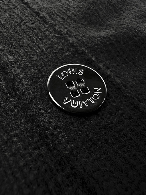 ルイヴィトンコピー LV アルファベットロゴ刺繍ニットカーディガン