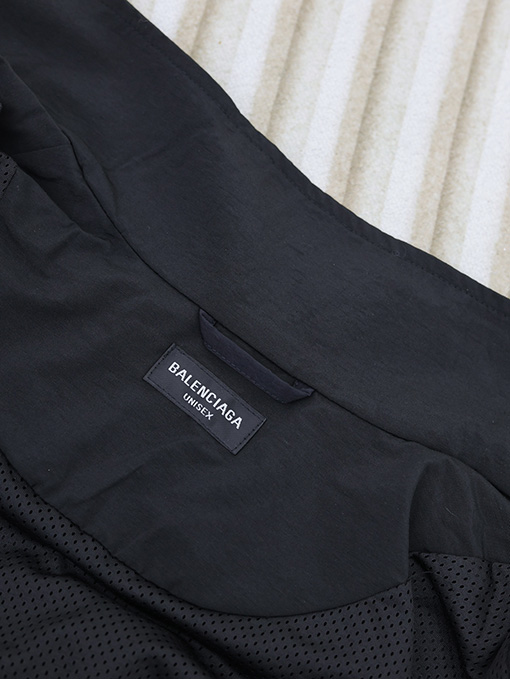 バレンシアガ Balenciaga 24 FW 新しいテーププリントジッパーシャツ