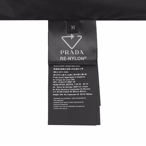 プラダスーパーコピー 三角マークステッチフード付きジャケット