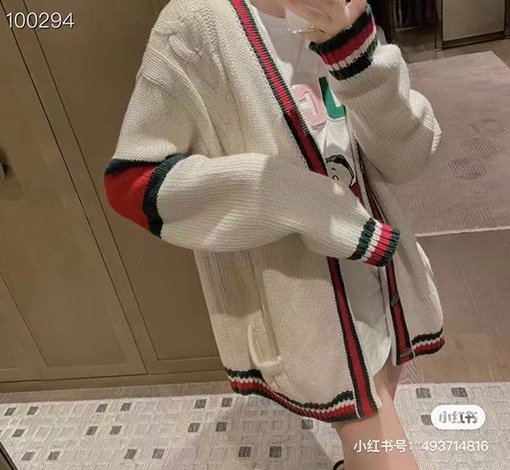 グッチ CHUCKY GRG シリーズ赤緑ストライプカーディガン