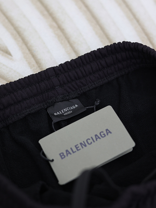 バレンシアガ 24 FW 付箋スポーツストレートパンツ