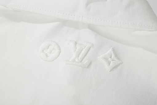 ルイヴィトンスーパーコピー 24 FW 秋冬の新しい花びらシャツ