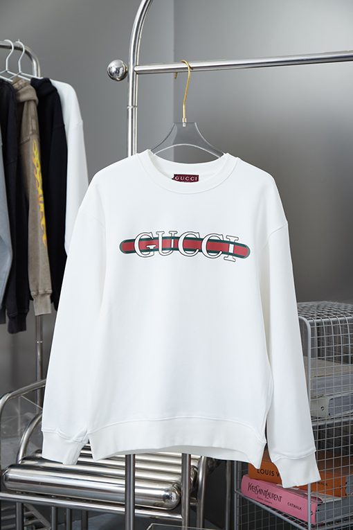 グッチ レッドペイントダブルGプリントクルーネックパーカー