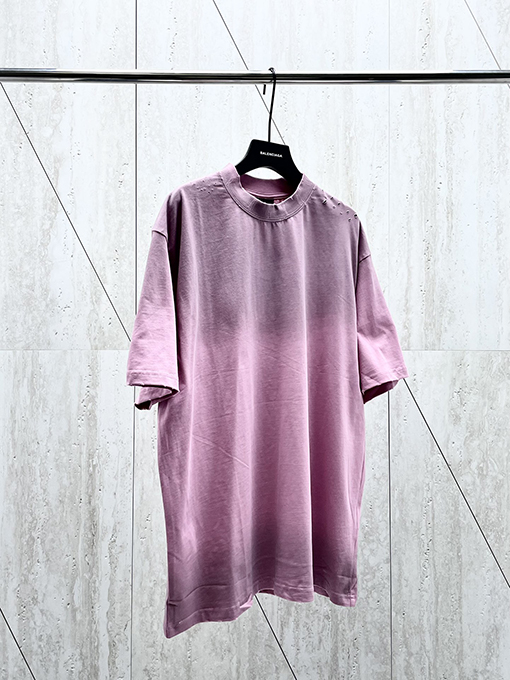 バレンシアガ 24 SS 古い穴のデザインサンスクリット語の半袖Tシャツ