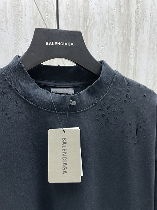 バレンシアガ 24 SS 古い穴のデザインサンスクリット語の半袖Tシャツ