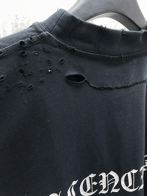 バレンシアガ 24 SS 古い穴のデザインサンスクリット語の半袖Tシャツ