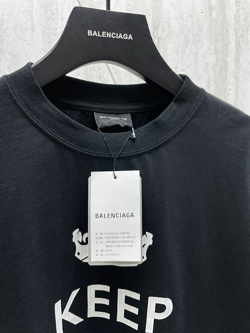バレンシアガスーパーコピー 24 AW クラウンクラックアルファベット半袖Tシャツ
