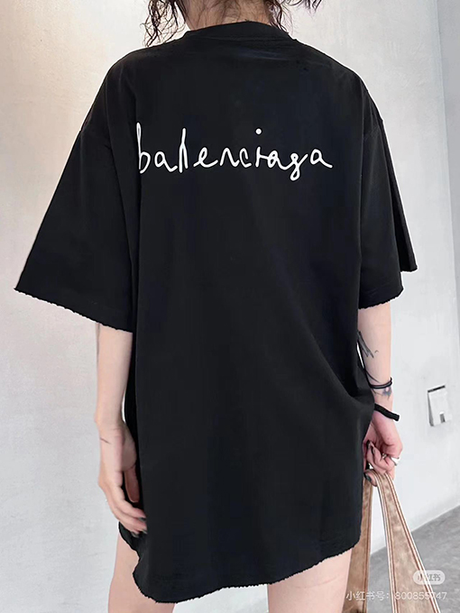 バレンシアガ 七夕限定ハートロゴプリントTシャツ