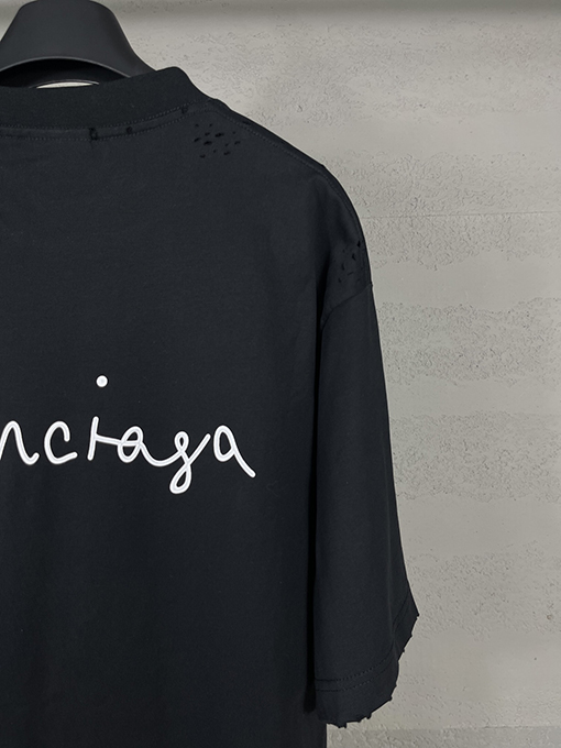 バレンシアガ 七夕限定ハートロゴプリントTシャツ