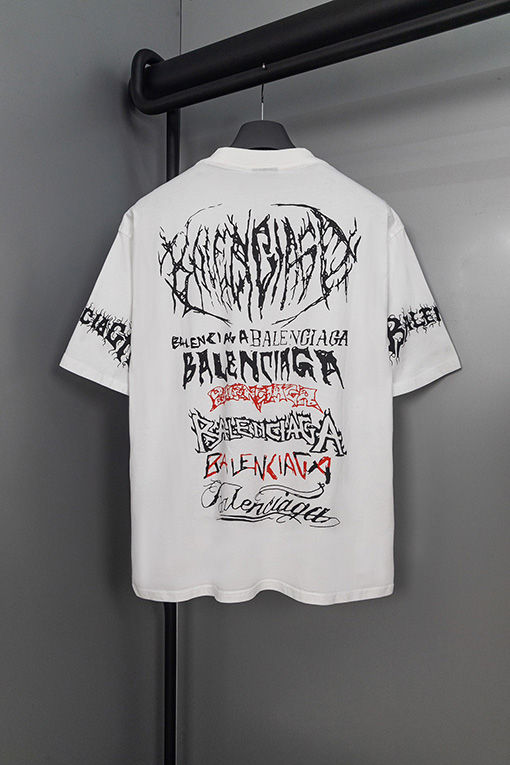 バレンシアガ 楕円クラックプリント ドラゴン年限定Tシャツ