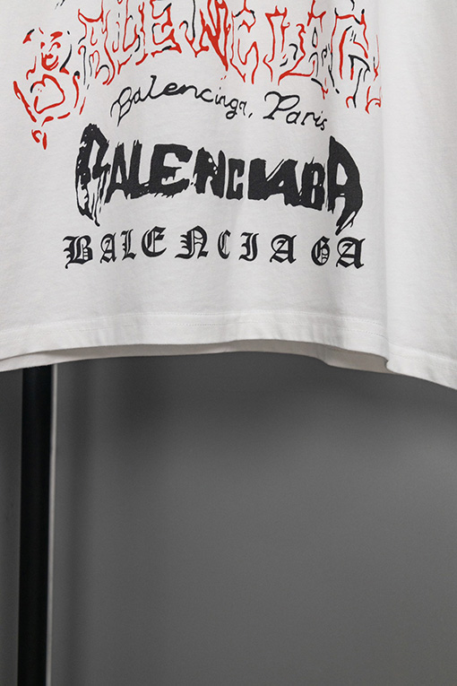 バレンシアガ 楕円クラックプリント ドラゴン年限定Tシャツ